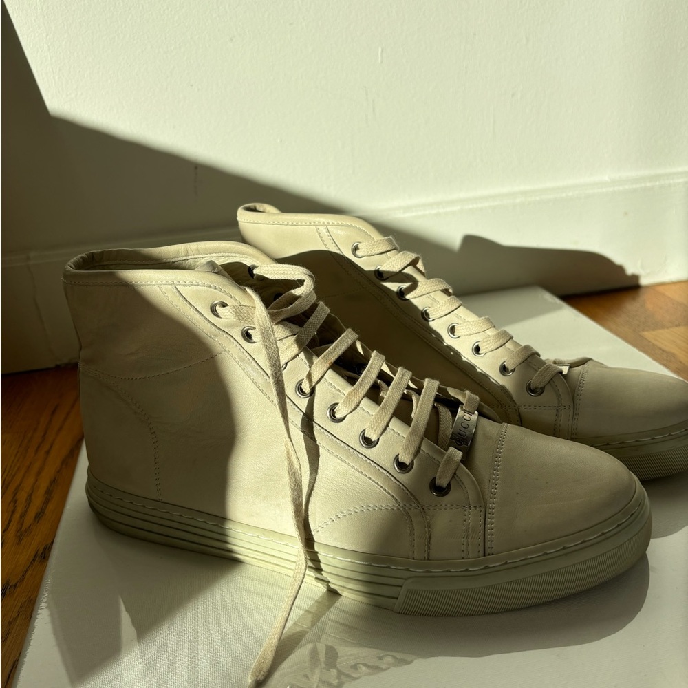 Men’s leather high top cream, Gucci shoes
